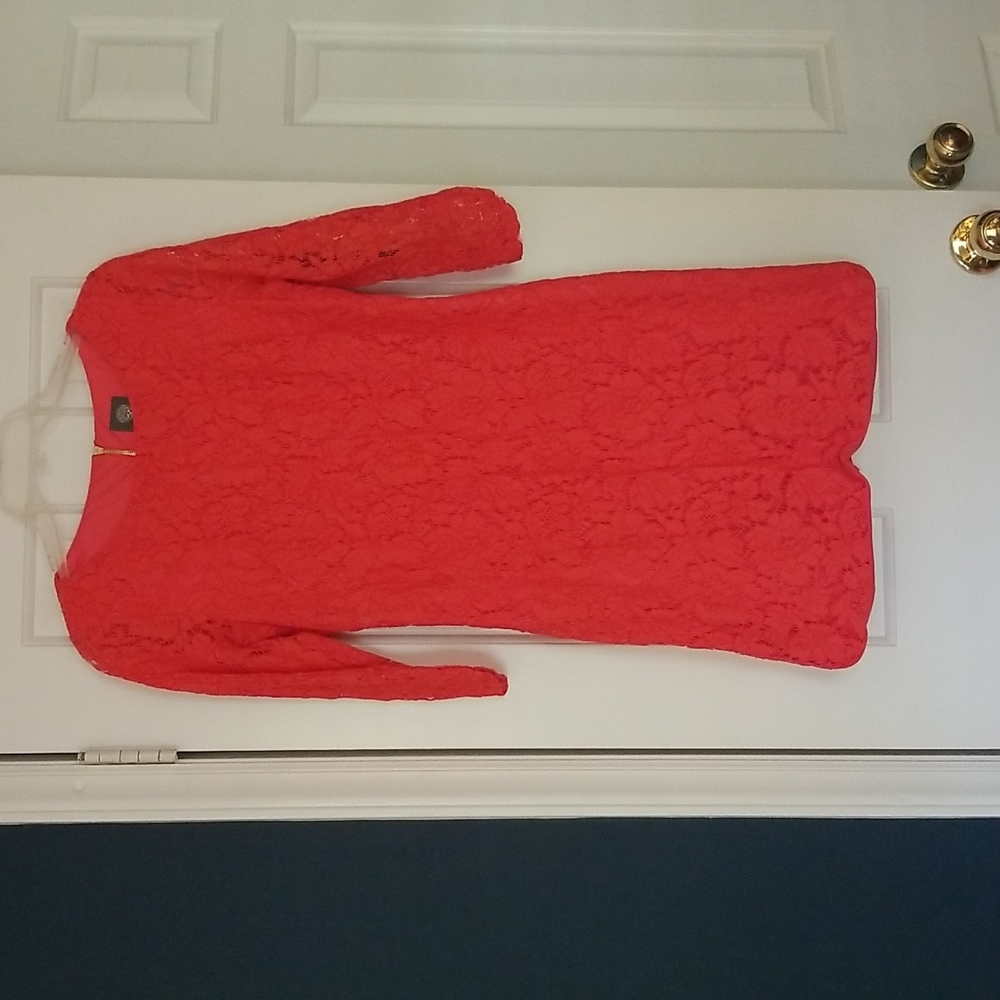 Coral lace Vince camuto dress sz 2